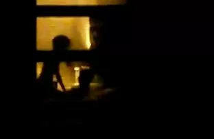 XXX Giovane video gratis donne sexi viene strangolato e poi violentata