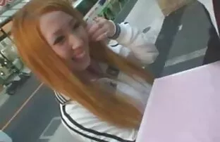XXX Mia madre gettò un seno donne maturesex davanti a suo figlio.