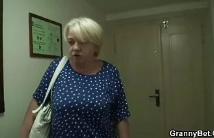 XXX Con qualcuno dopo la scuola donne mature sexi
